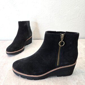 Vionic HAZAL Ankle Wedge Booties Black Suede Comfort Platform Lug Boots Size 8
